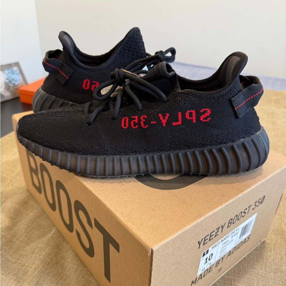 BNWT YEEZY ADIDAS 350 BOOST RED BLACK complete set